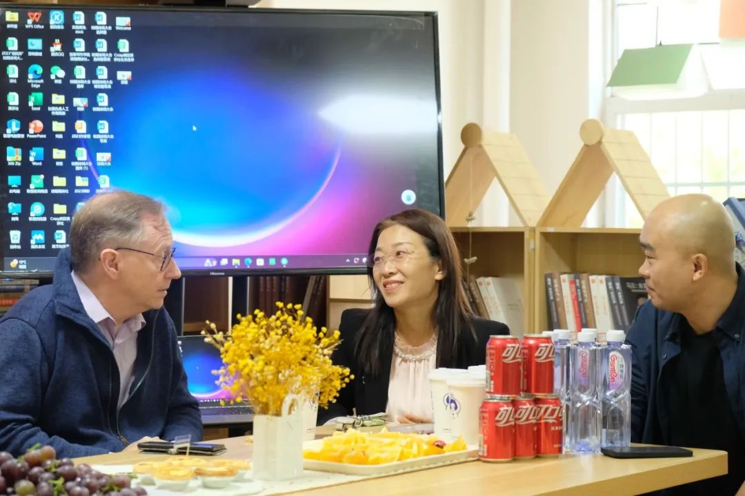 【国际周】对话交流：来自北爱尔兰的创意写作教育知音